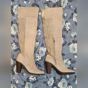 Kenneth Cole Reaction Very Clear Tan Taupe Suede Leather Tall Boots Size 6